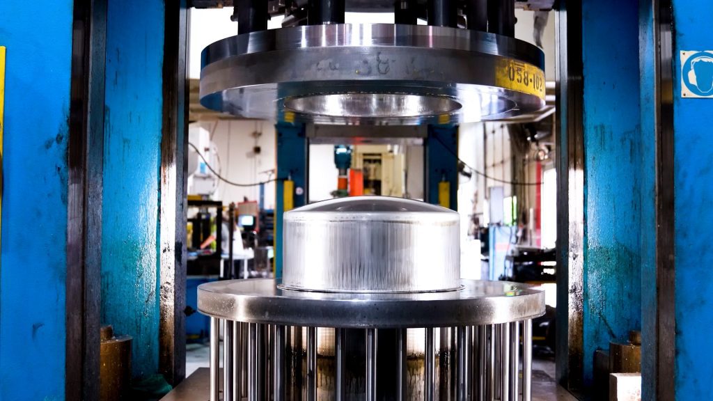 فرآیند کشش عمیق
[source:toledometalspinning.com]