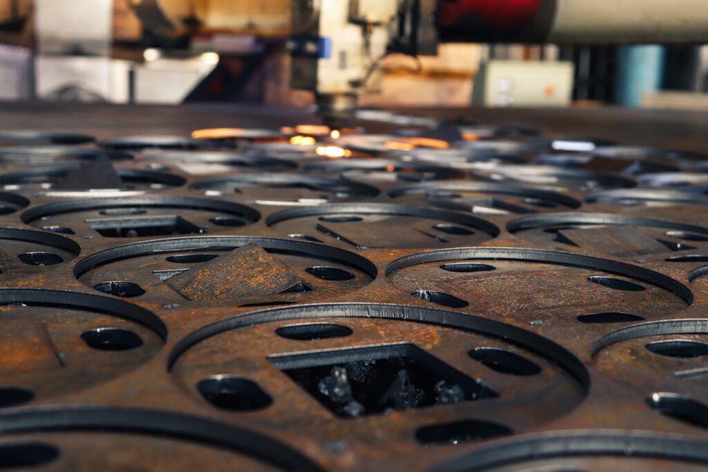 برش پلاسما قطعات فولادی
[source:americantorchtip.com]